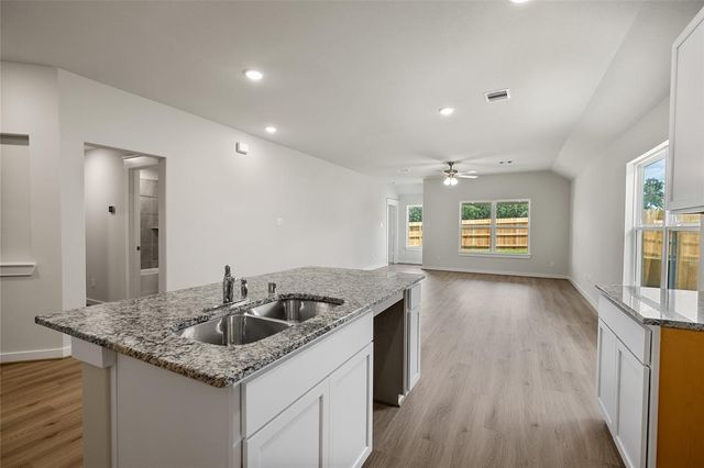 40660 Pessi Road, Magnolia, TX 77354