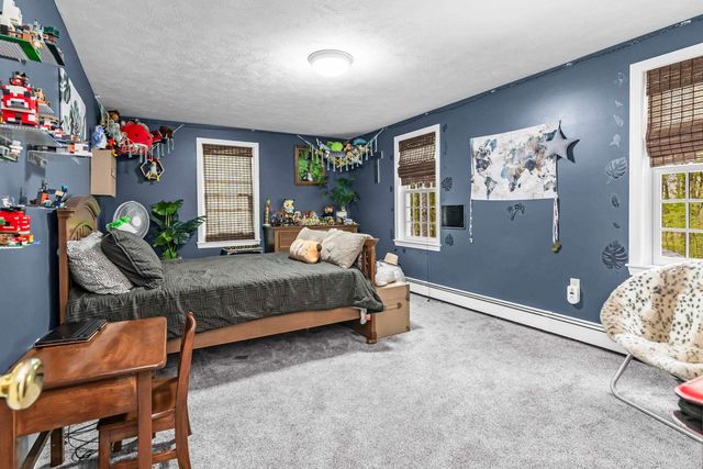 4 Cherokee Court, Londonderry, NH 03053