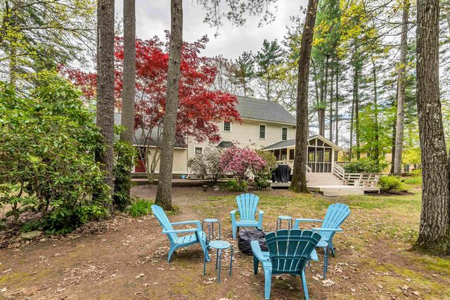 4 Cherokee Court, Londonderry, NH 03053