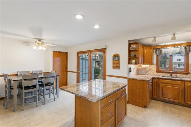 137 Bay State Road, North Andover, MA 01845