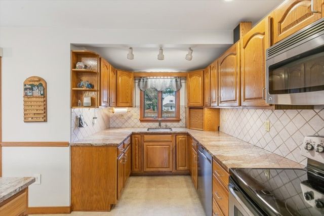 137 Bay State Road, North Andover, MA 01845