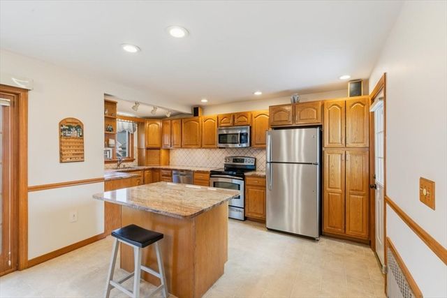 137 Bay State Road, North Andover, MA 01845