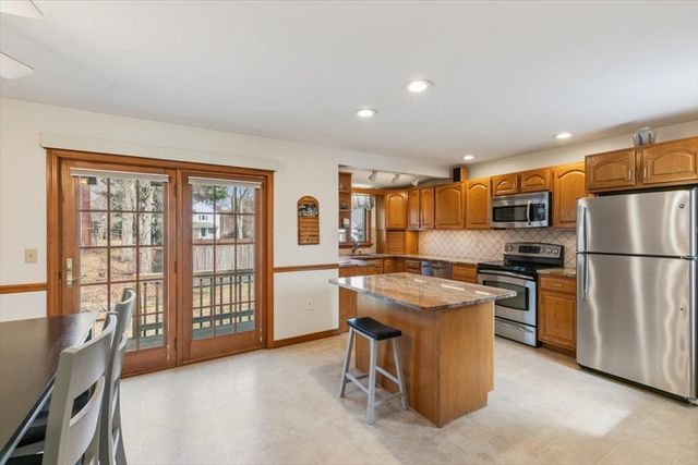 137 Bay State Road, North Andover, MA 01845