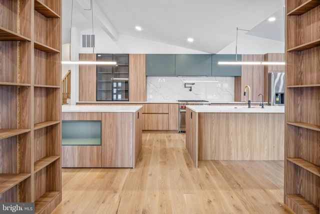 6311 CARNEGIE DR, Bethesda, MD 20817