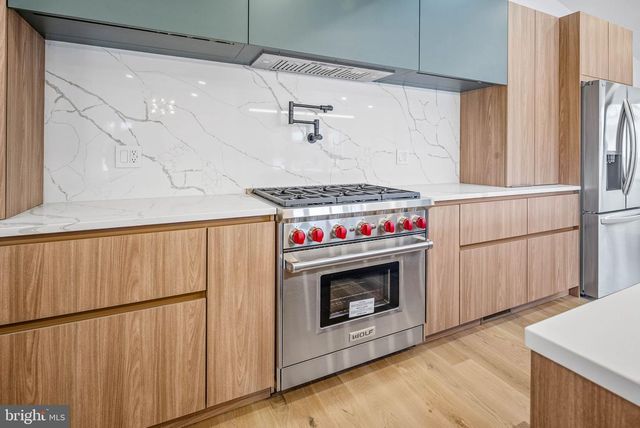 6311 CARNEGIE DR, Bethesda, MD 20817