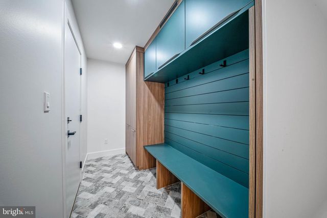 6311 CARNEGIE DR, Bethesda, MD 20817