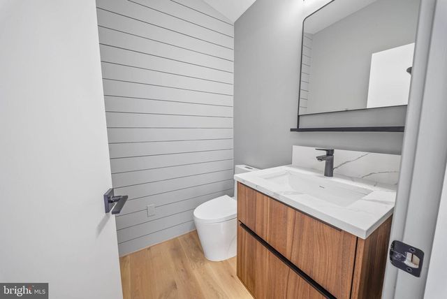 6311 CARNEGIE DR, Bethesda, MD 20817