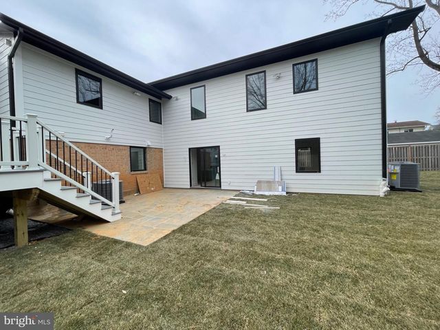 6311 CARNEGIE DR, Bethesda, MD 20817