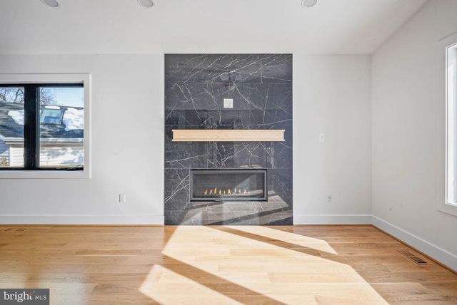 6311 CARNEGIE DR, Bethesda, MD 20817