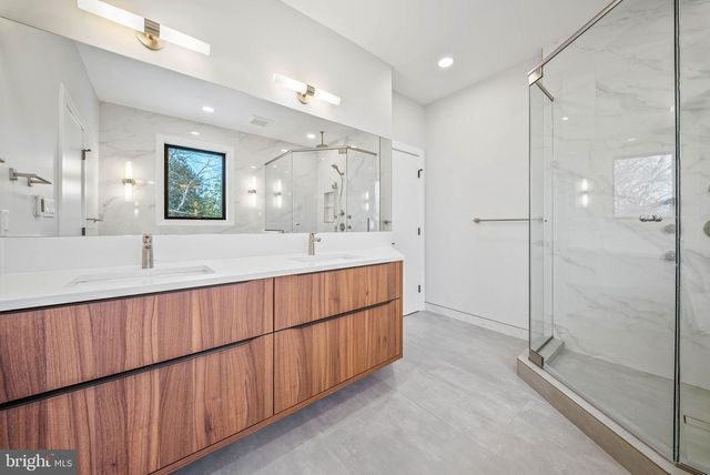 6311 CARNEGIE DR, Bethesda, MD 20817