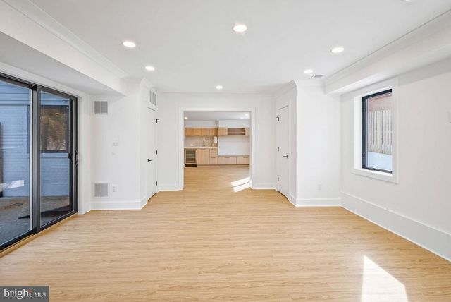 6311 CARNEGIE DR, Bethesda, MD 20817