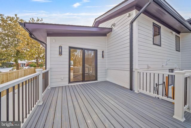 6311 CARNEGIE DR, Bethesda, MD 20817