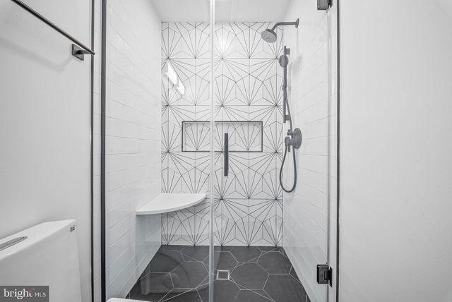 6311 CARNEGIE DR, Bethesda, MD 20817