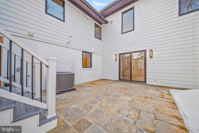 6311 CARNEGIE DR, Bethesda, MD 20817