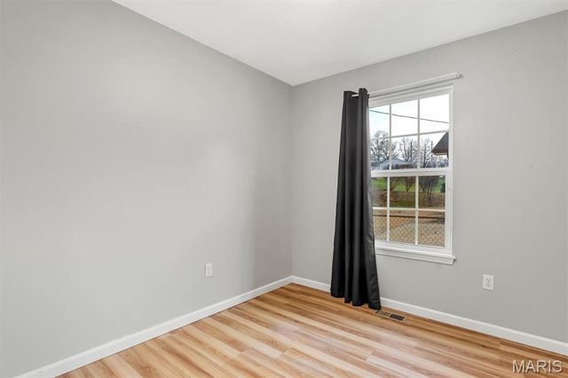 10132 Shapfield Lane, Affton, MO 63123