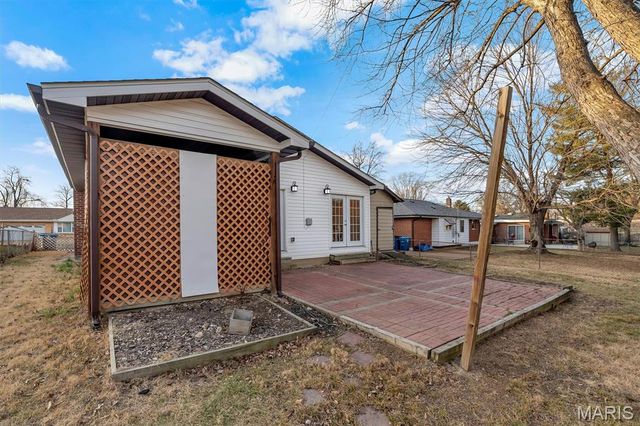 10132 Shapfield Lane, Affton, MO 63123