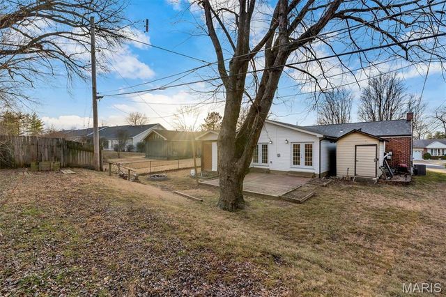 10132 Shapfield Lane, Affton, MO 63123