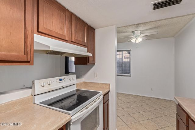 5044 N 40TH Avenue, Phoenix, AZ 85019