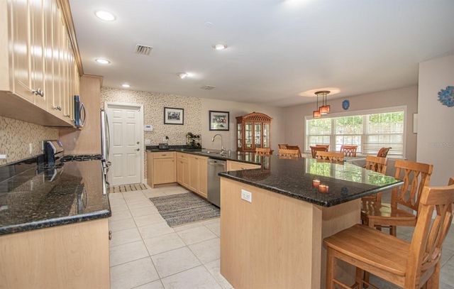 7864 15TH WAY N, St Petersburg, FL 33702