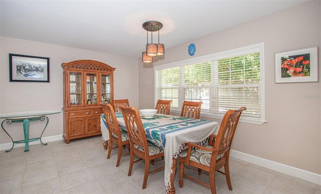 7864 15TH WAY N, St Petersburg, FL 33702