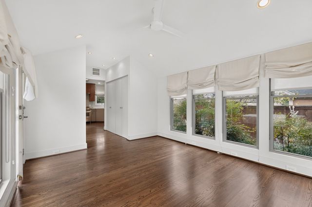 2323 Barberry Drive, Dallas, TX 75211