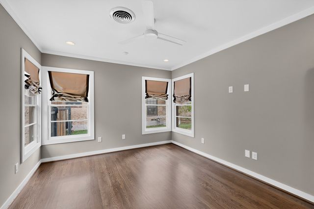 2323 Barberry Drive, Dallas, TX 75211