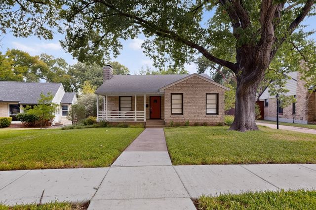 2323 Barberry Drive, Dallas, TX 75211