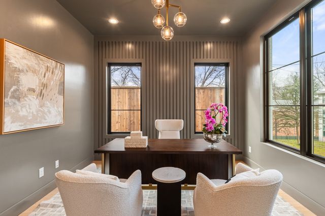 1810 Corona Street, Dallas, TX 75214