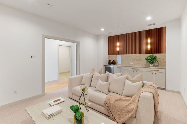 1810 Corona Street, Dallas, TX 75214