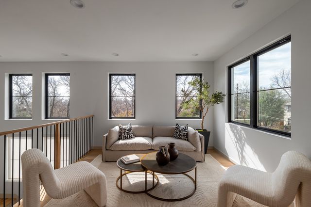 1810 Corona Street, Dallas, TX 75214