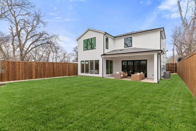 1810 Corona Street, Dallas, TX 75214