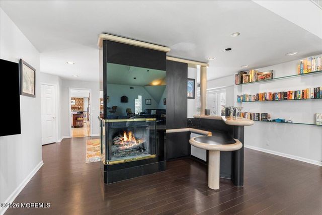 2 Dickson Road, Marlboro, NJ 07746