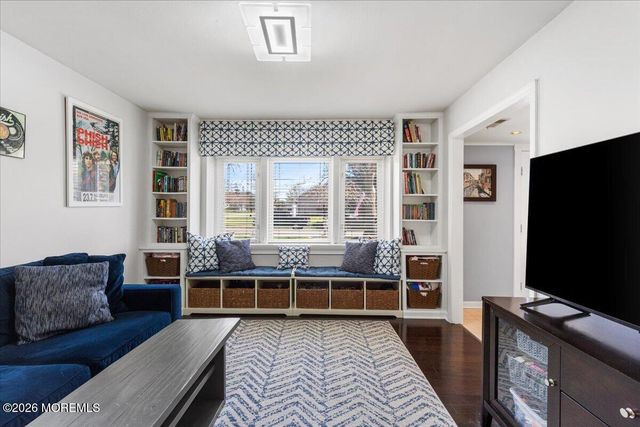 2 Dickson Road, Marlboro, NJ 07746