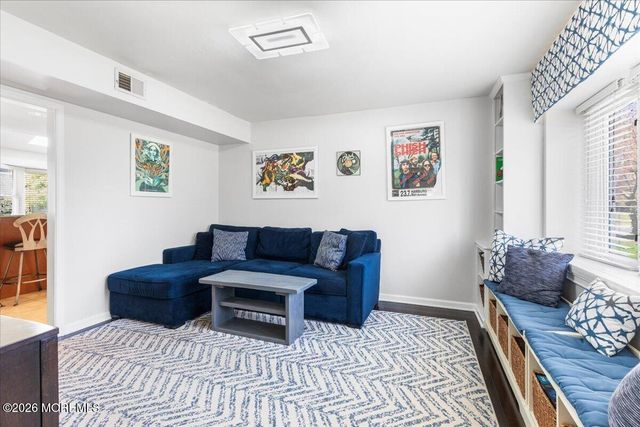 2 Dickson Road, Marlboro, NJ 07746