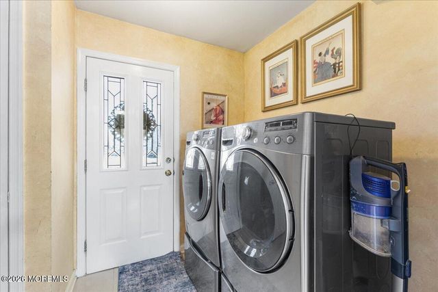 2 Dickson Road, Marlboro, NJ 07746