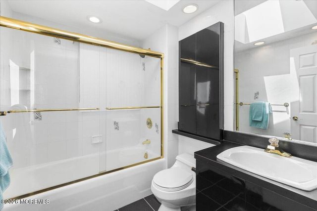 2 Dickson Road, Marlboro, NJ 07746