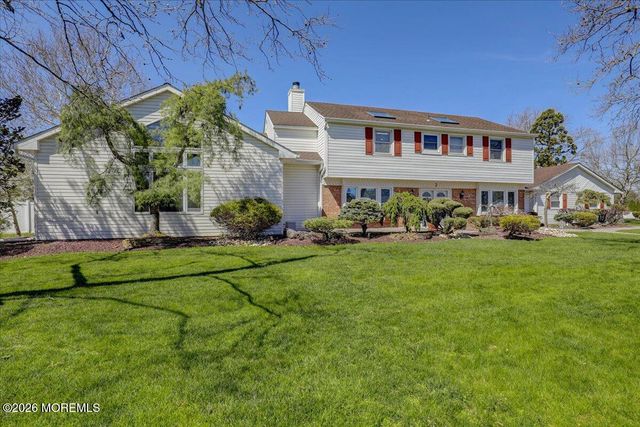 2 Dickson Road, Marlboro, NJ 07746