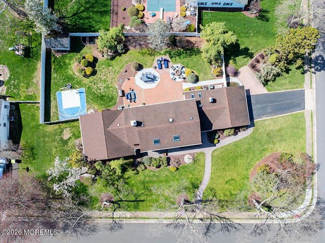 2 Dickson Road, Marlboro, NJ 07746