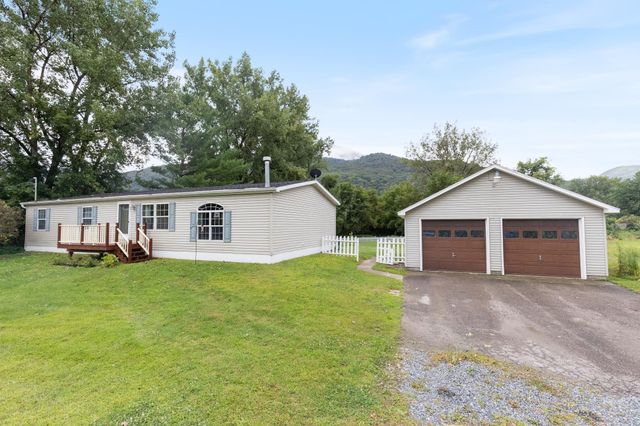 3461 Theodore Roosevelt Highway, Bolton, VT 05676