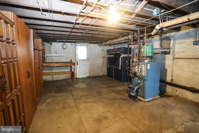 707 N CENTRE ST, Pottsville, PA 17901