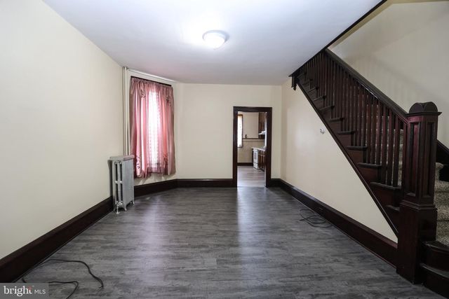 707 N CENTRE ST, Pottsville, PA 17901