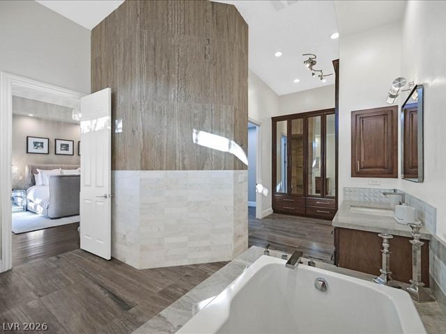 9500 Balatta Canyon Court, Las Vegas, NV 89144