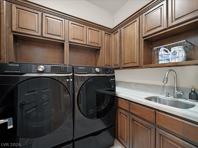 9500 Balatta Canyon Court, Las Vegas, NV 89144