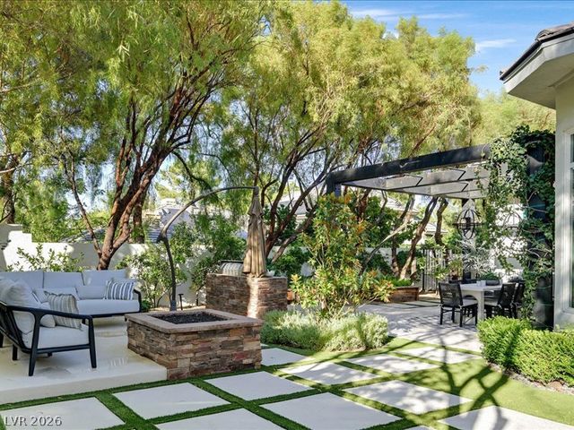 9500 Balatta Canyon Court, Las Vegas, NV 89144