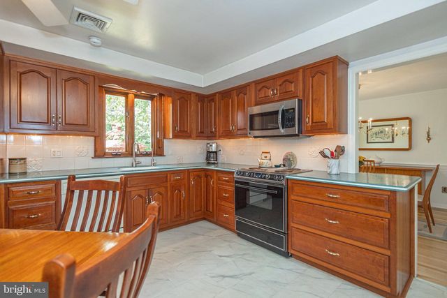 310 N ELM AVE, Newtown, PA 18940