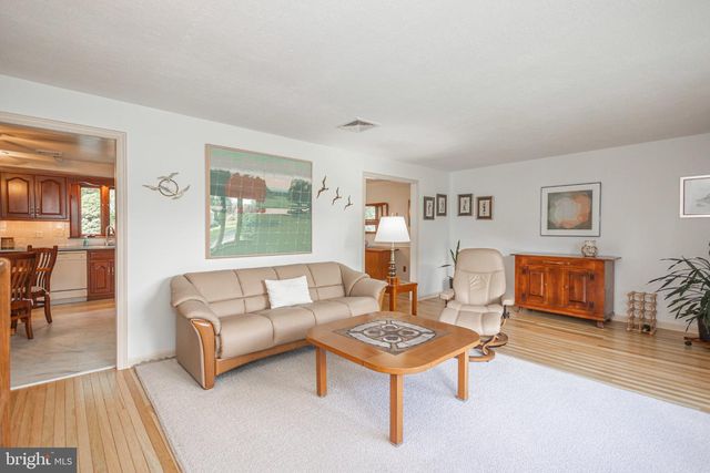 310 N ELM AVE, Newtown, PA 18940