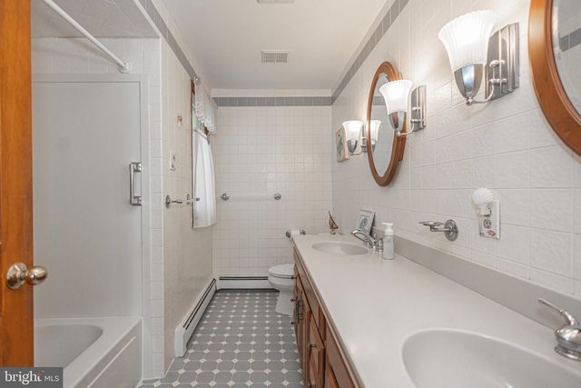 310 N ELM AVE, Newtown, PA 18940