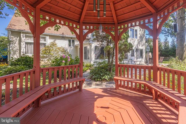 310 N ELM AVE, Newtown, PA 18940