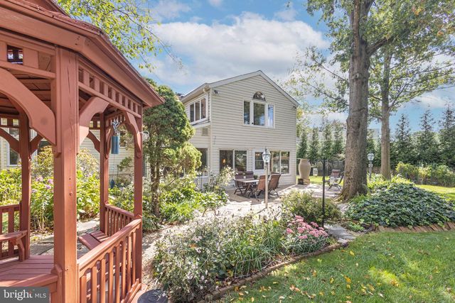 310 N ELM AVE, Newtown, PA 18940