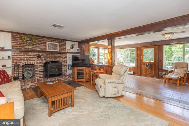 310 N ELM AVE, Newtown, PA 18940
